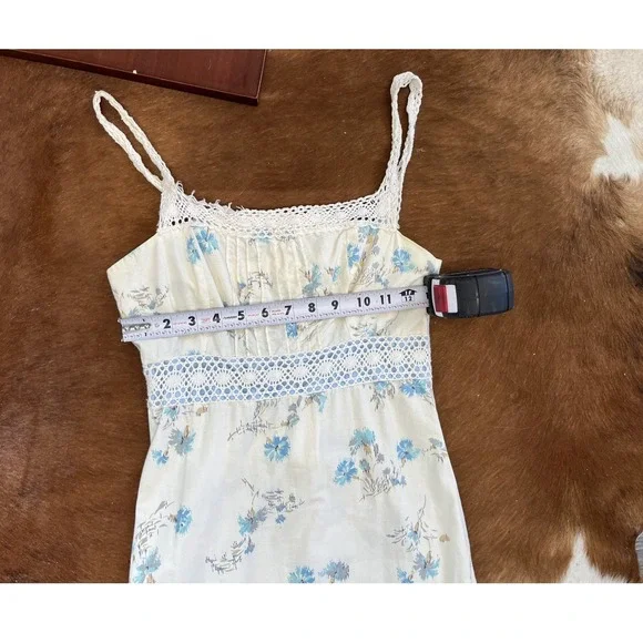 Vintage Floral Crochet Lace Maxi Dress Cream & Blue - Picture 1 of 3